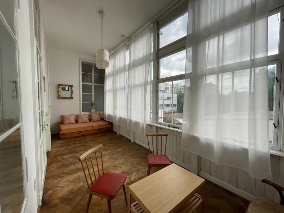 Geraeumige Altbauwohnung Im Zentrum Graz Ngoại thất bức ảnh