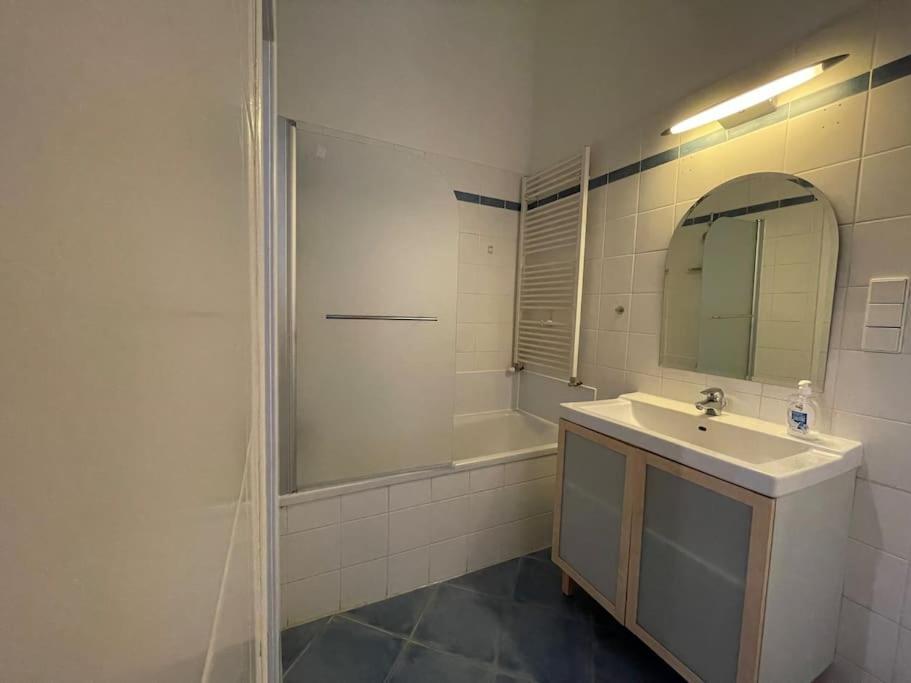 Geraeumige Altbauwohnung Im Zentrum Graz Ngoại thất bức ảnh